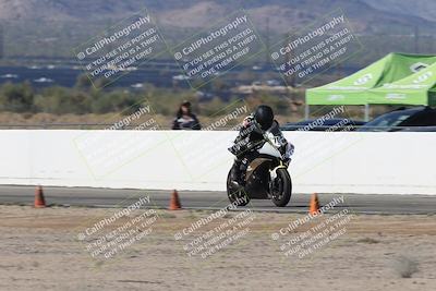 media/Oct-05-2025-CVMA (Sun) [[beeef4f201]]/Race 2-Supersport Middleweight/